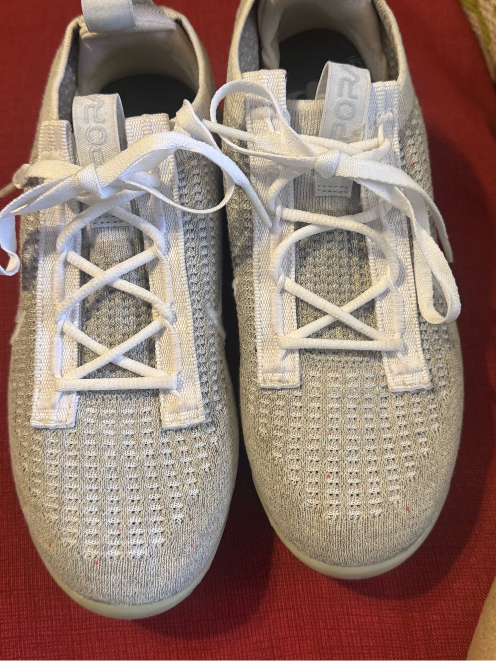 Nike Men's Light Grey Knit Sneakers